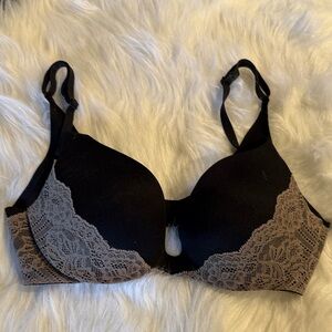 Victoria's Secret Black and Tan Lace Bra